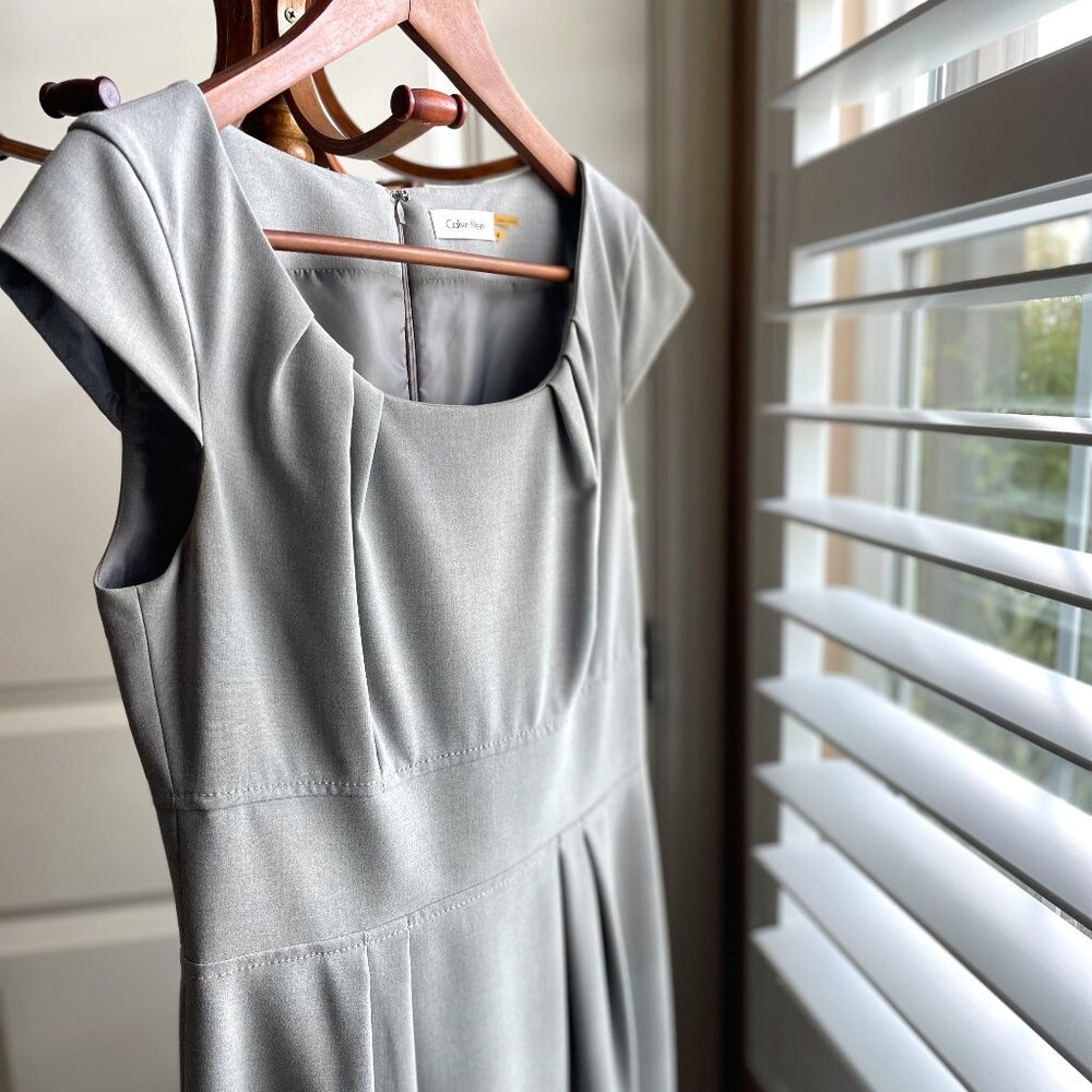 Calvin Klein | Light Gray Tailored Cap Sleeve Suit Dress | Size 4